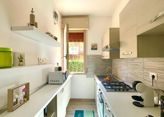 Rossella Free Parking * ألغيرو