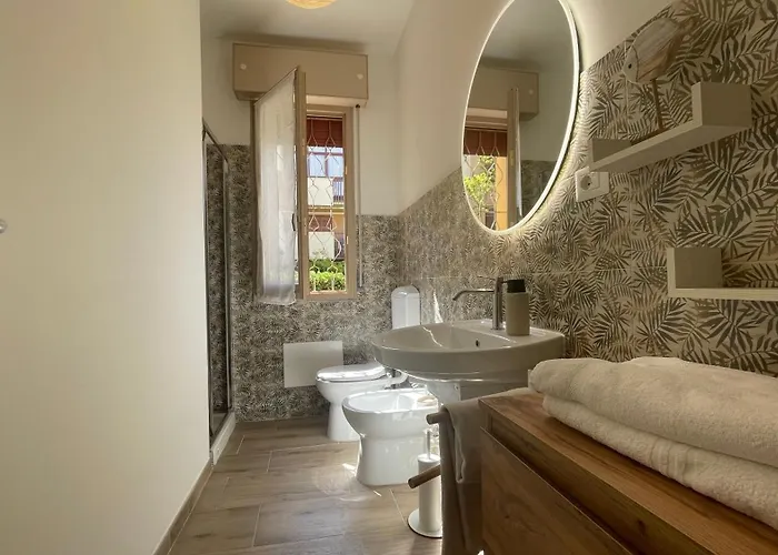 Rossella Free Parking شقة